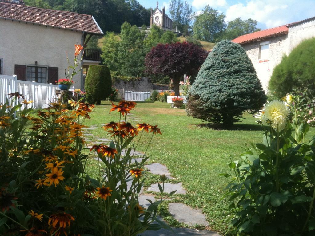 Hostellerie De La Poste Oust Exterior photo